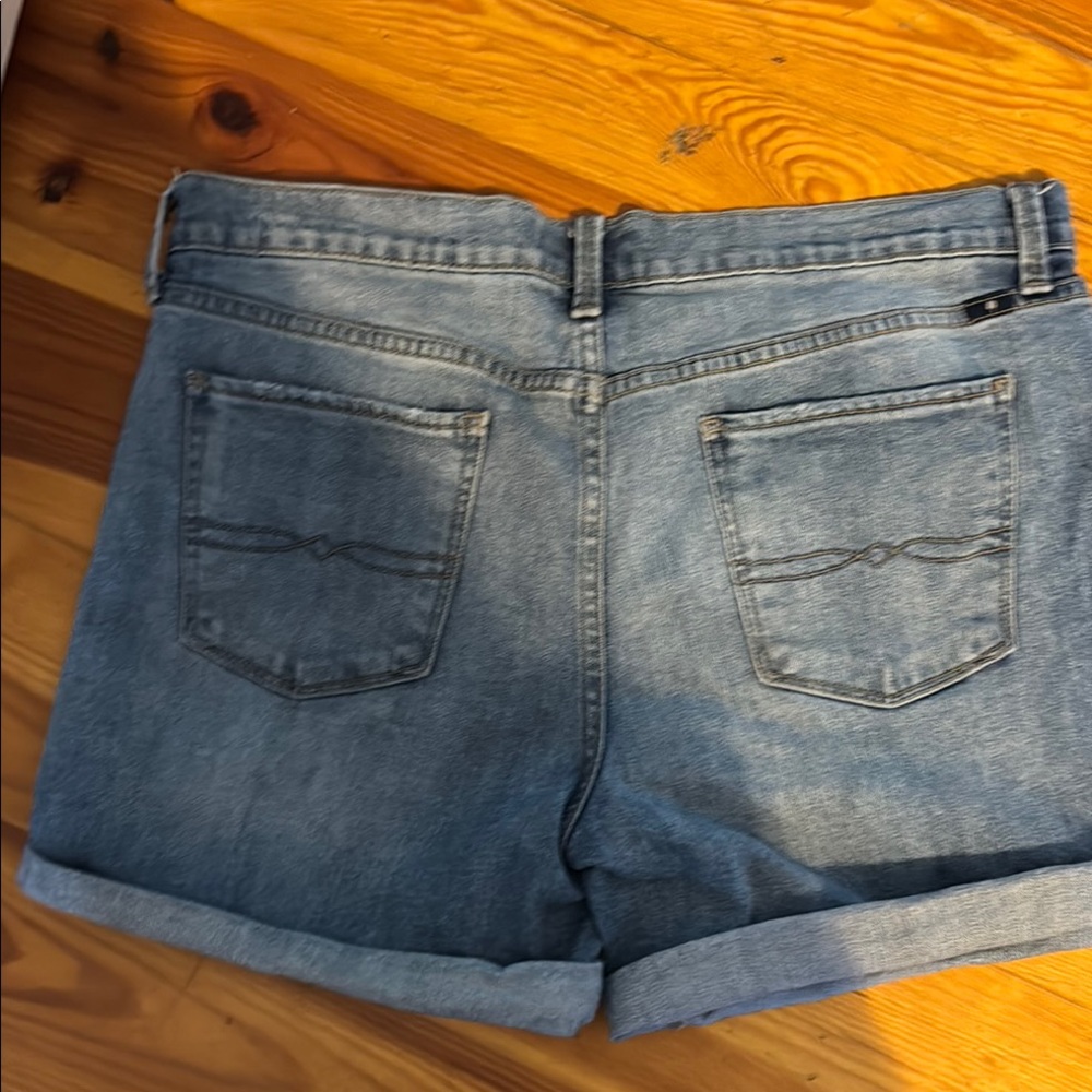Lucky Brand Light Blue Jean Shorts - Picture 2 of 3
